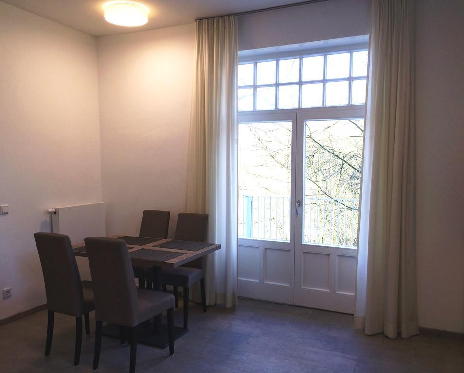 Appartements Am Kurpark Bad Pyrmont Exterior photo